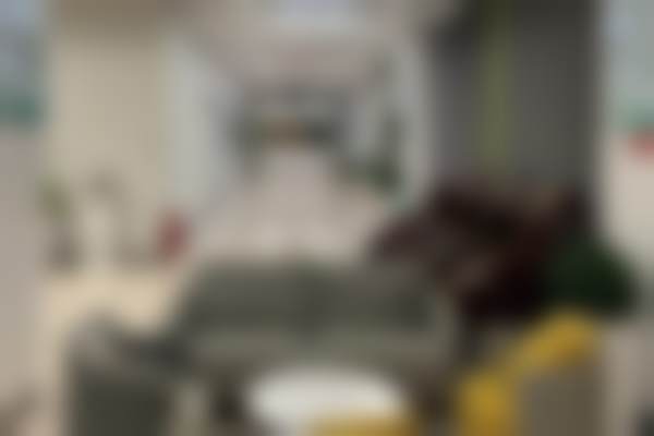 海南爱尔新希望眼科医院候诊区