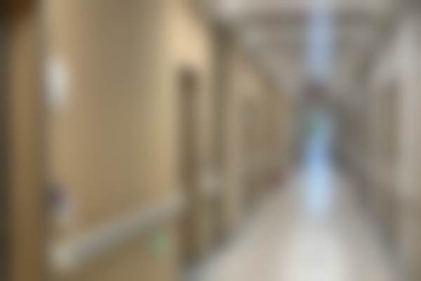 海南爱尔新希望眼科医院走廊