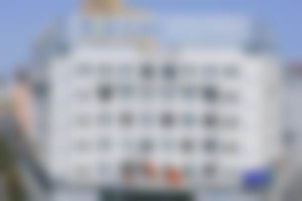 松原爱尔眼科医院门楼
