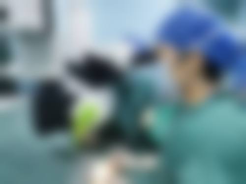 张家口市第一医院眼科医生团队经验稳定。