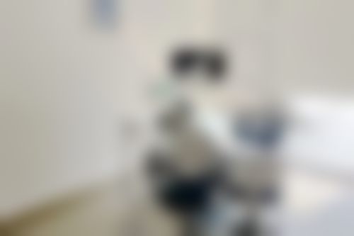 上海万维普惠口腔门诊部地理位置便于到院。